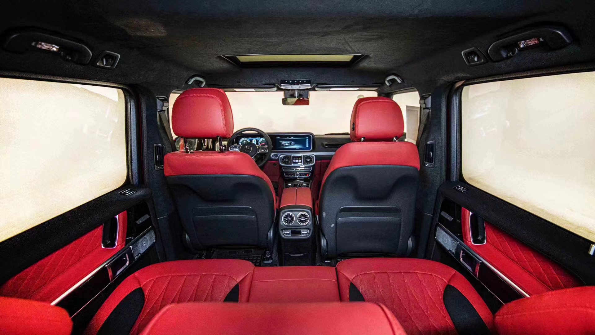 只要一眼你就会爱上它！全新20款红车红内 满配G63 全国唯一一台