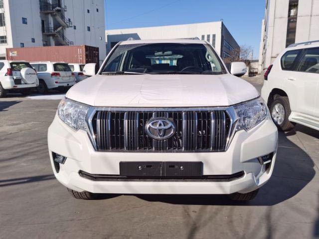 2020款丰田霸道3000柴油版 中东版国五现车仅售61万