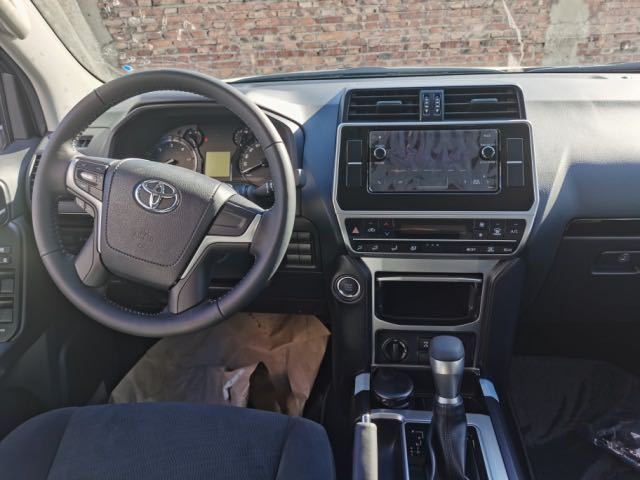 2020款丰田霸道3000柴油版 中东版国五现车仅售61万