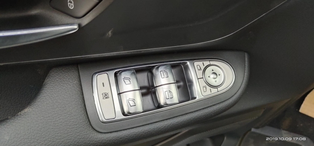 天津港中东版2020款奔驰V250  2.0T 标准 加长仅售54万7