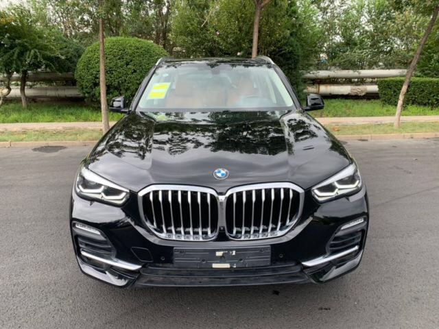 19款宝马X5中东版3.0T中配版 港口现车钜惠仅售71.5万