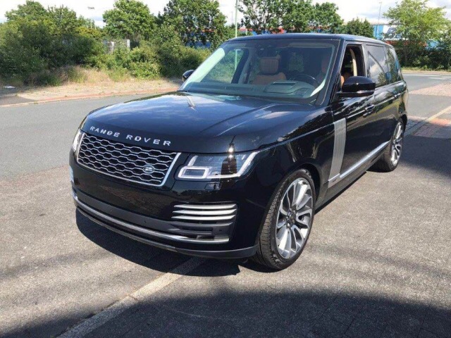 20款路虎揽胜创世加长版3.0T汽油 国六预售特价仅售168万