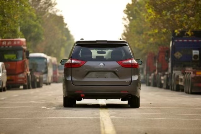 20款丰田塞纳两驱XLE真皮版 港口现车钜惠仅售50万