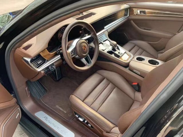 18款保时捷帕拉梅拉4S版 高配现车港口最后一台仅售140万