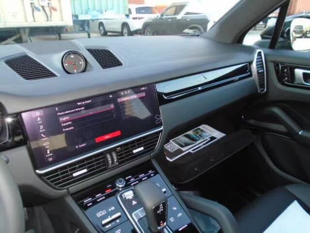 国六预售 20款保时捷卡宴3.0T汽油版保税区直营89万