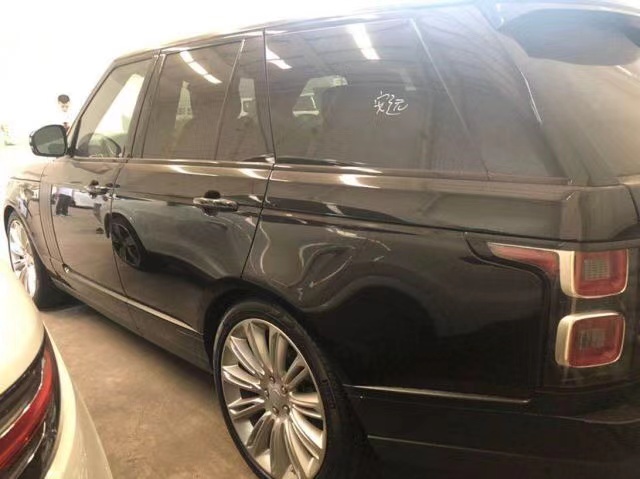 20款路虎揽胜3.0T汽油版 港口国六预售特惠127万