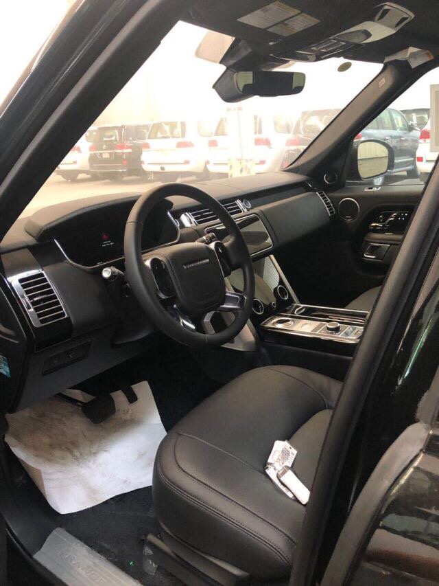 20款路虎揽胜3.0T汽油版 港口国六预售特惠127万