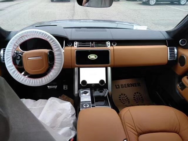 20款路虎揽胜3.0T创世加长版 港口独有配置国六特价预售中