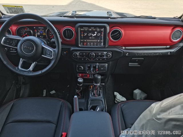 国六JEEP罗宾汉，港口震撼预售，国六第一批交车，价格实惠！