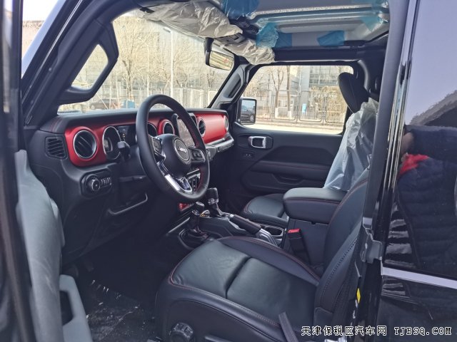 国六JEEP罗宾汉，港口震撼预售，国六第一批交车，价格实惠！