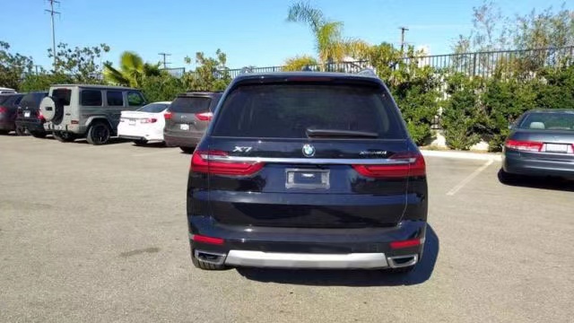 20款宝马X7美版标配3.0T 港口国六预售特惠仅售90万