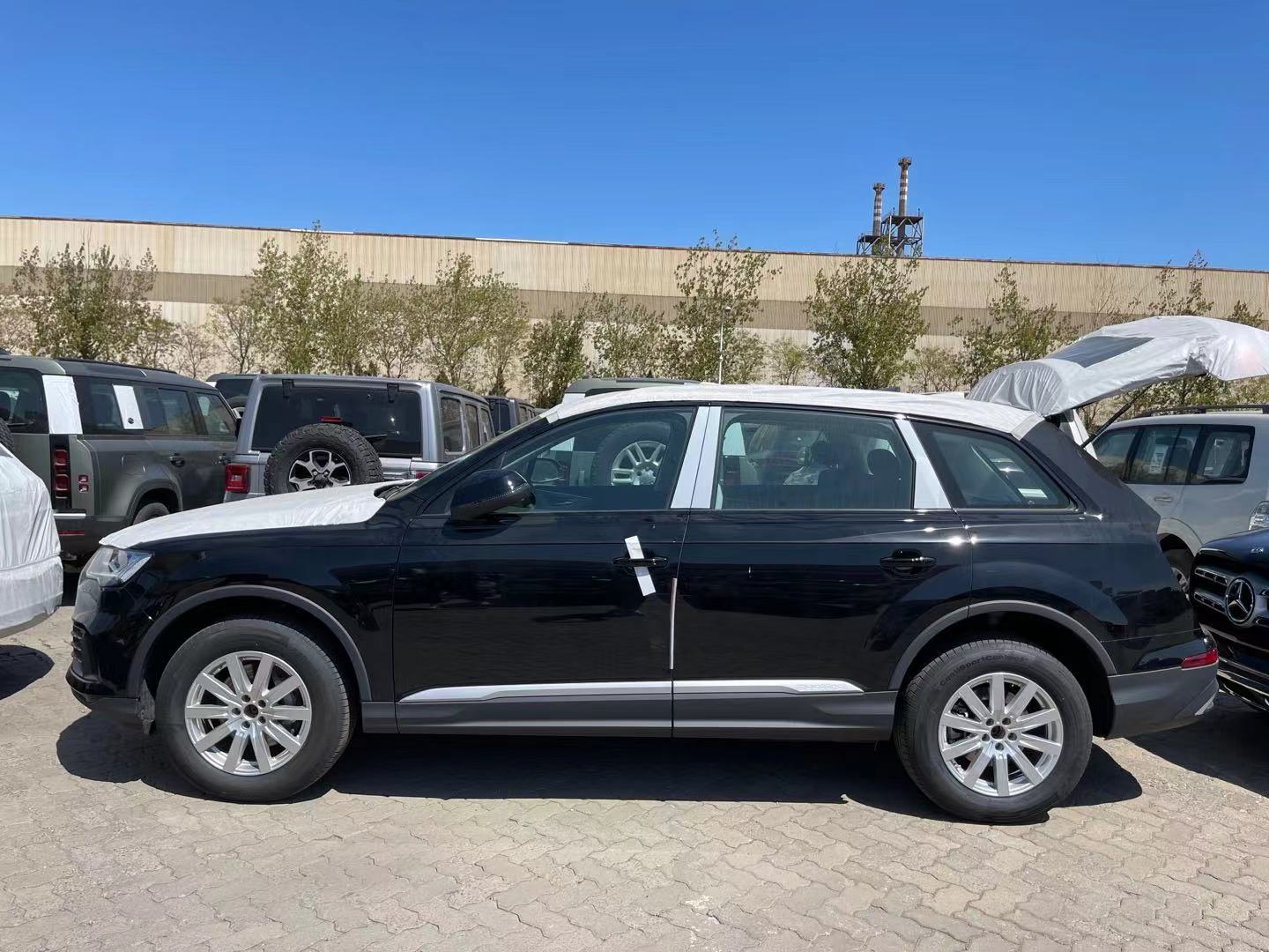 21款奥迪Q7标配2.0T舒适版 港口现车国六预售特惠58万