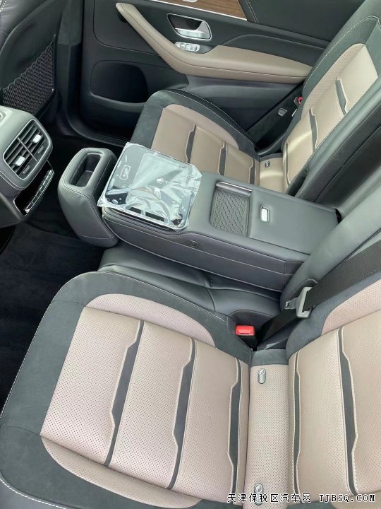 21款奔驰GLS63,603匹马力，4.2秒破百，性能野兽，已到港！