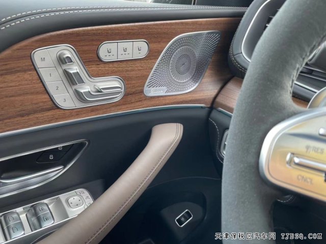 21款奔驰GLS63,603匹马力，4.2秒破百，性能野兽，已到港！