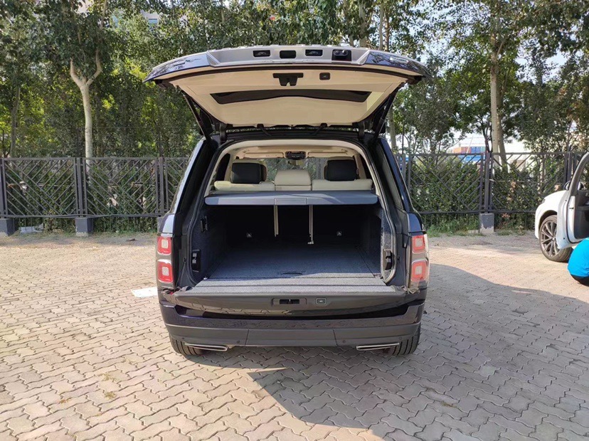 20款路虎揽胜3.0T加版HSE包 保税区国六现车特价钜惠