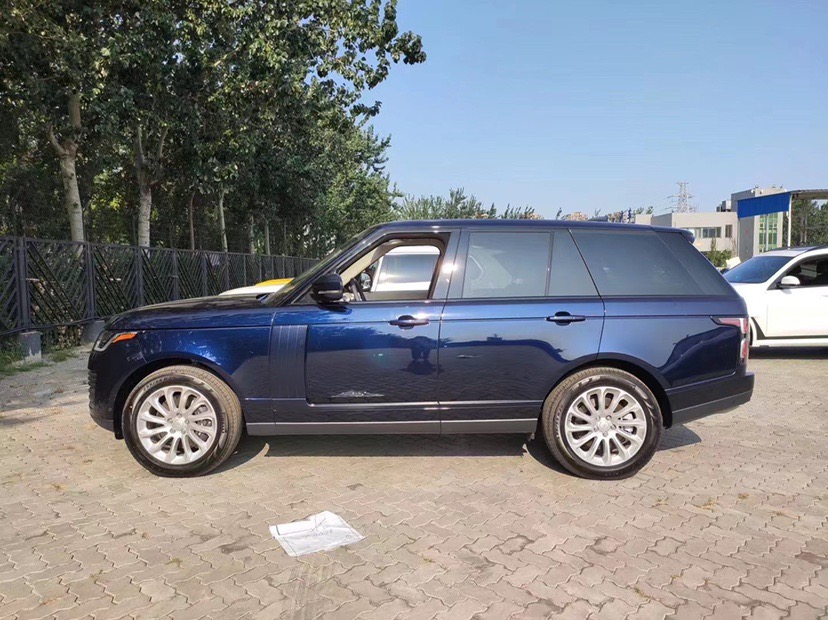 20款路虎揽胜3.0T加版HSE包 保税区国六现车特价钜惠