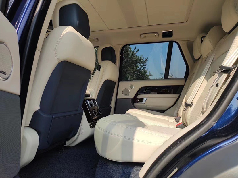 20款路虎揽胜3.0T加版HSE包 保税区国六现车特价钜惠