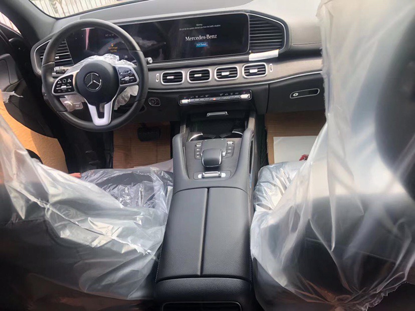 21款奔驰GLS450美版21轮全景天窗 港口国六排放全国上牌