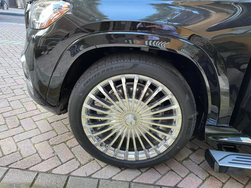 21款奔驰迈巴赫GLS600 同中规最顶配便宜100万港口特价预售