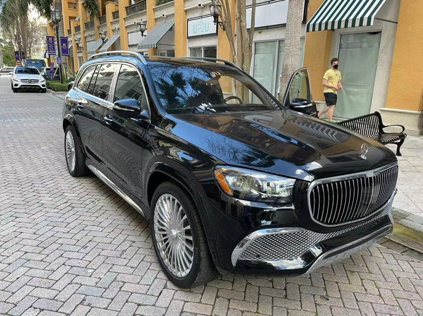 21款奔驰迈巴赫GLS600 同中规最顶配便宜100万港口特价预售