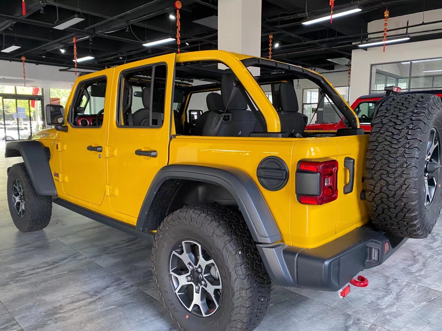 22款加版 JEEP撒哈拉现车 颜色配置齐全   秒杀特价中