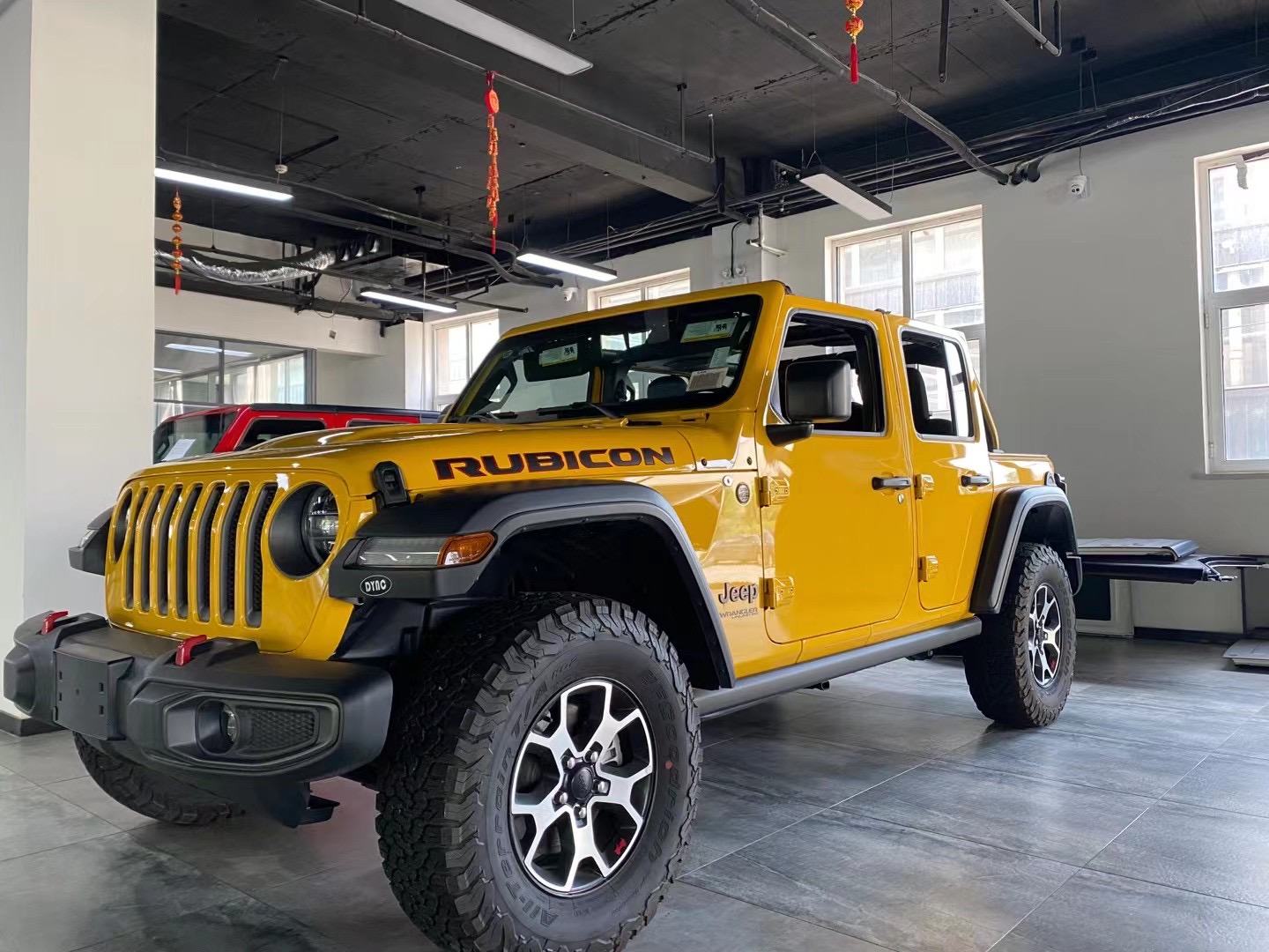22款加版 JEEP撒哈拉现车 颜色配置齐全   秒杀特价中
