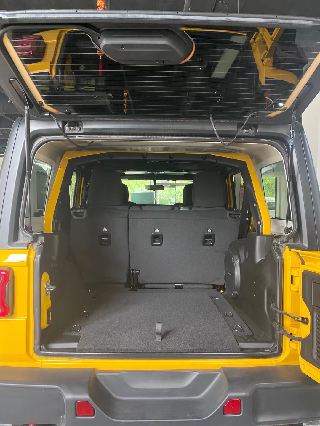 22款加版 JEEP撒哈拉现车 颜色配置齐全   秒杀特价中