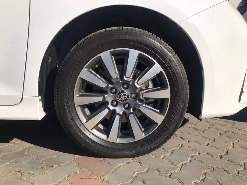 20款丰田塞纳四驱LE3.5汽油版 港口现车特价55万