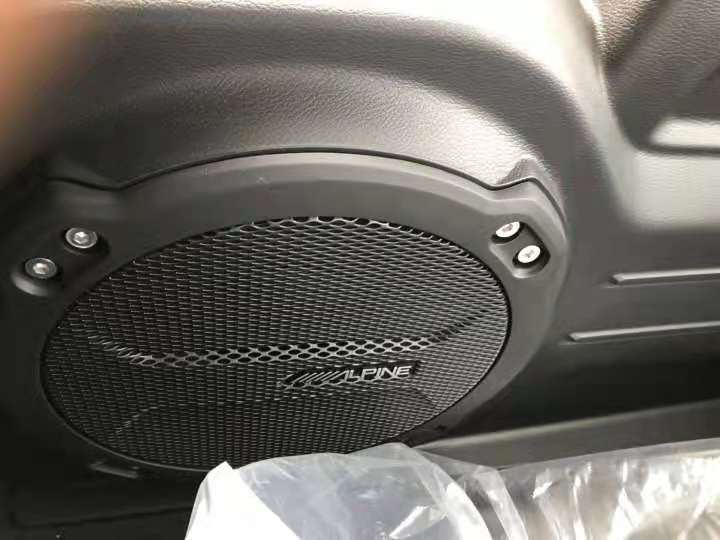 20款牧马人加版罗宾汉 天津保税区直销全国