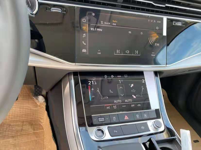 2021款奥迪Q7  天津港保税区随时提车价优