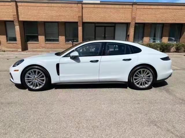 2020款保时捷Panamera   天津港火爆钜惠中