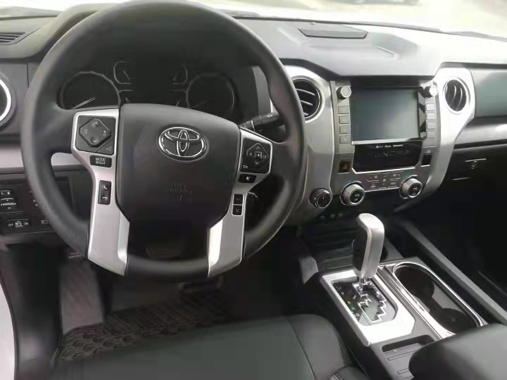 2020款丰田坦途舒适越野版  天津港中秋乐惠来袭