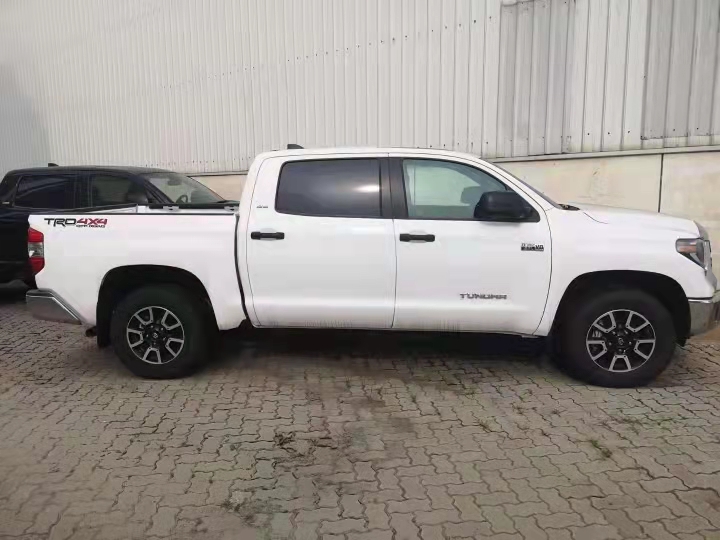 2020款丰田坦途舒适越野版  天津港中秋乐惠来袭