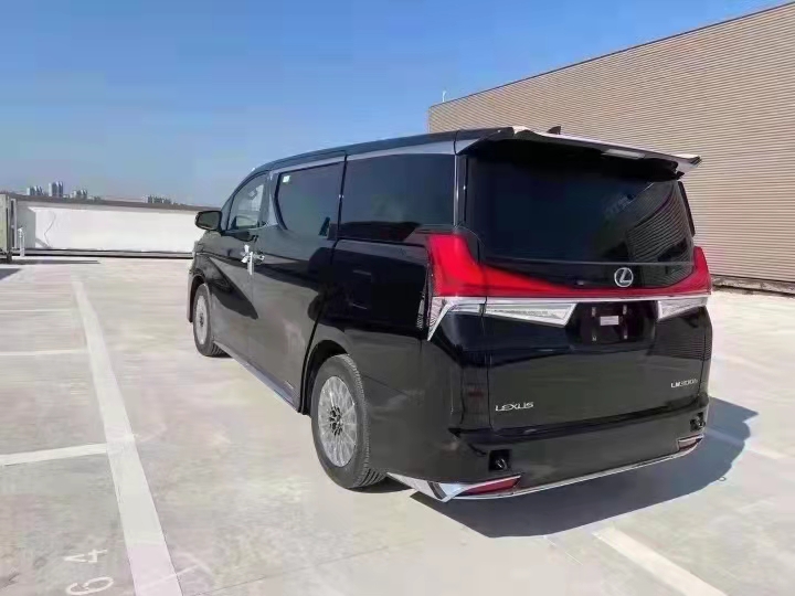2021款雷克萨斯LM300 天津港保税区现车直营钜惠销售全国