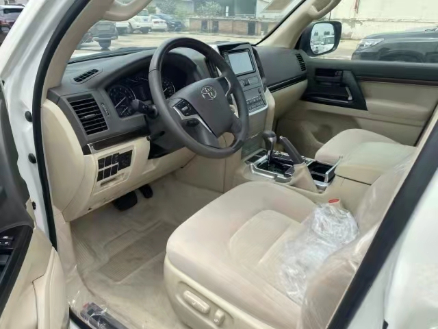 2020款丰田酷路泽4000  天津港全国上牌特价钜惠