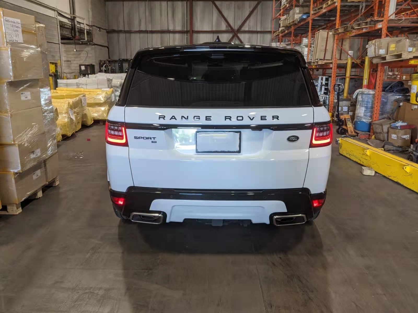 2020款路虎揽胜运动  天津港全国上牌特价钜惠