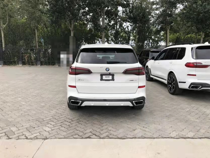 2020款宝马X5  天津港国六现车随时提