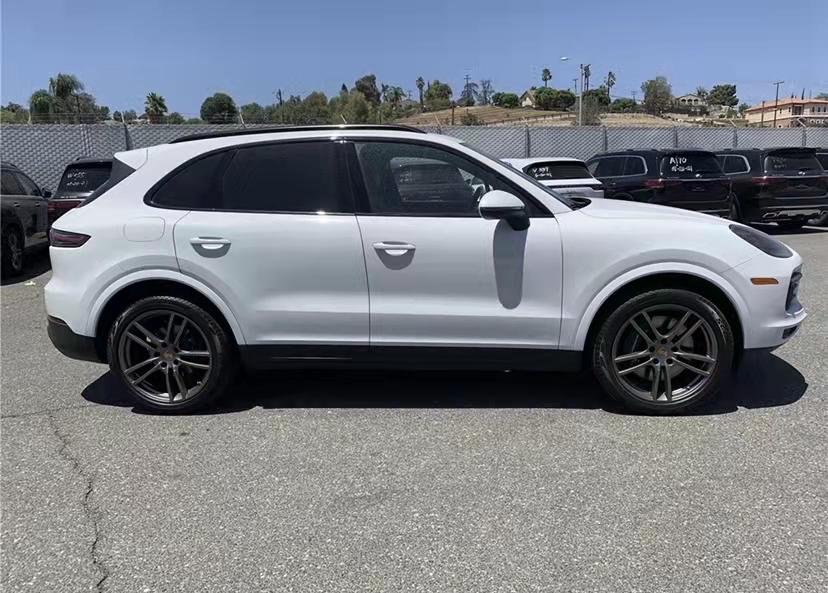 2021款保时捷卡宴 天津港保税区现车特惠