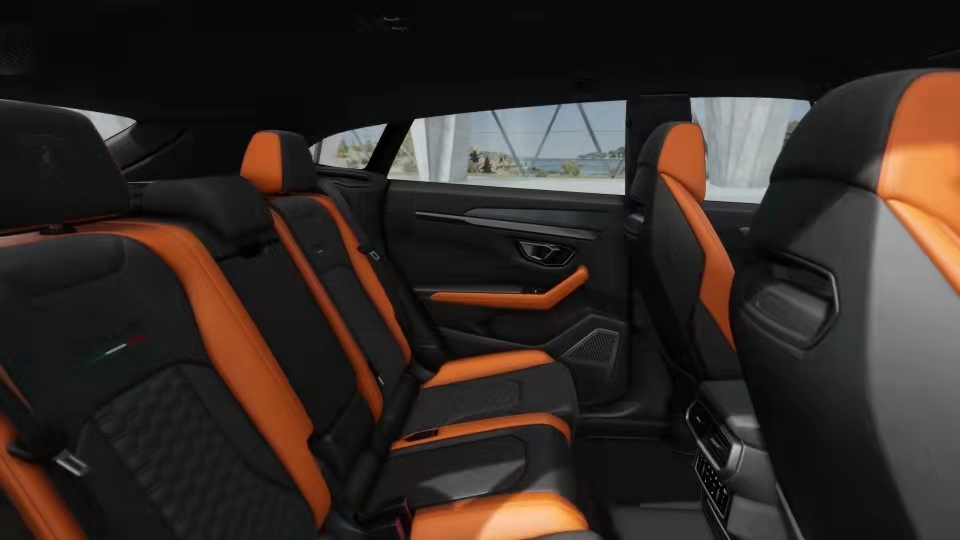 2021款兰博基尼Urus 天津港火爆钜惠中