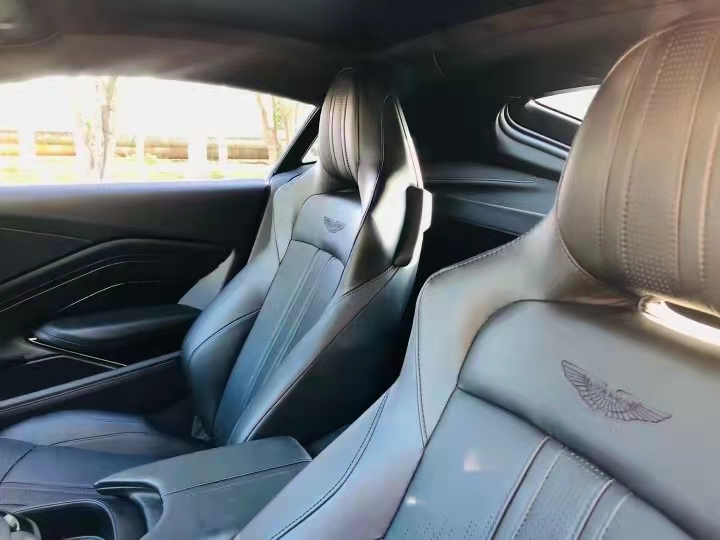 2020款 阿斯顿·马丁 天津港全国上牌价格钜惠