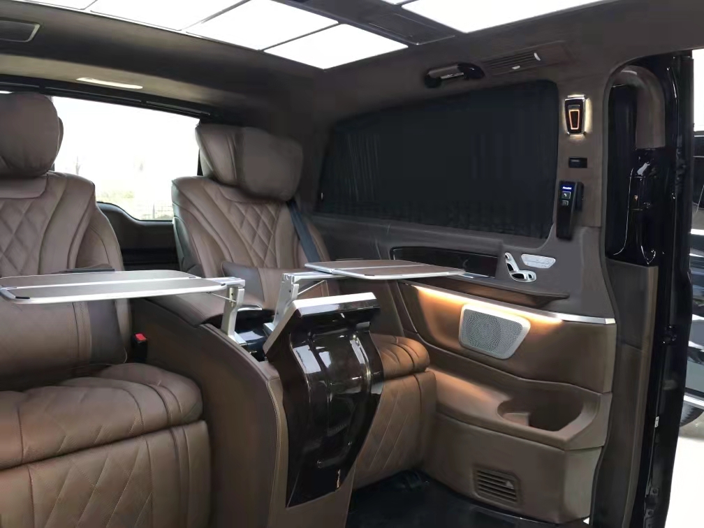 奔驰V250商务车  天津港保税区特价钜惠