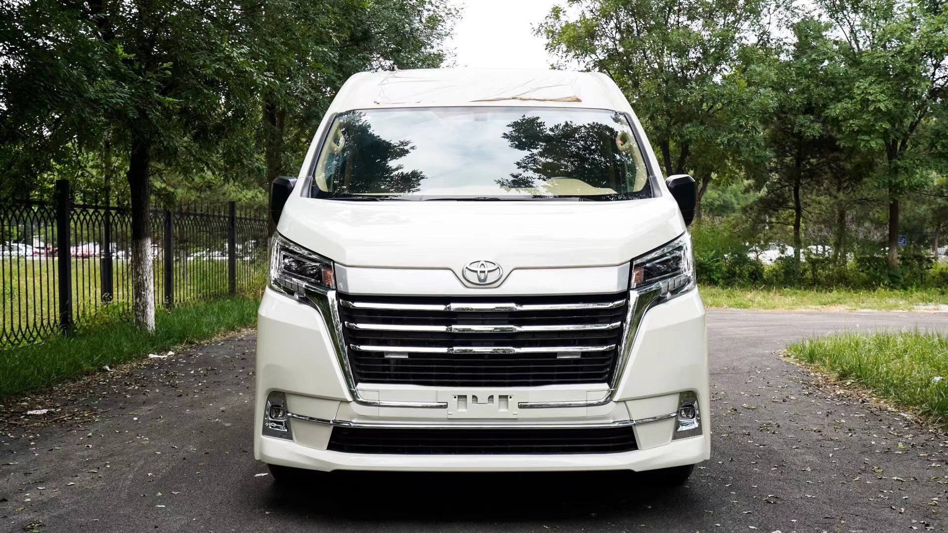  2021款进口丰田海狮  天津港火爆热销中