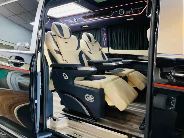 国六奔驰商务车敖璇版双门七座 天津港全国上牌价格钜惠