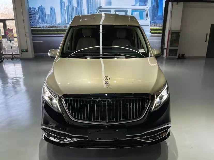 20款奔驰v260L高顶双色限量版 天津港随时提车价优