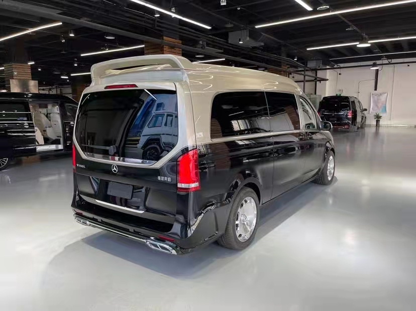 20款奔驰v260L高顶双色限量版 天津港随时提车价优