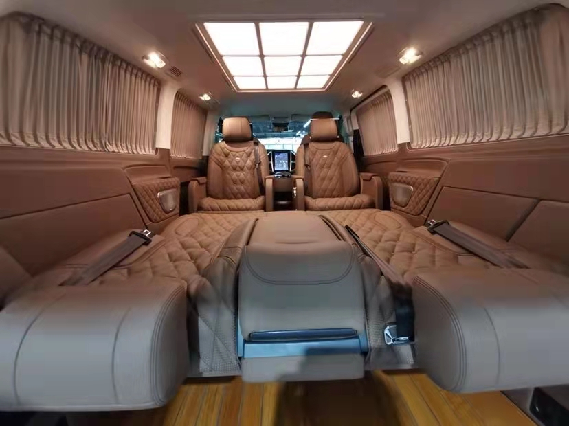 国六商务车奔驰威霆 天津港保税区特价钜惠