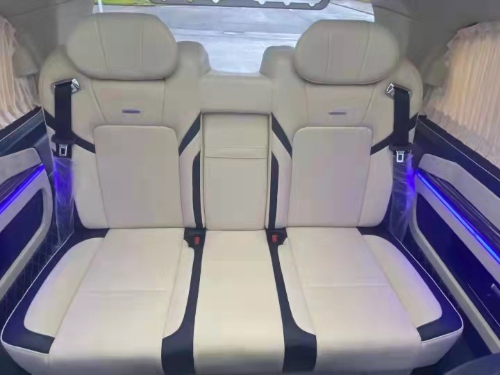 21款奔驰威霆改装豪华商务车 天津港现车随时提