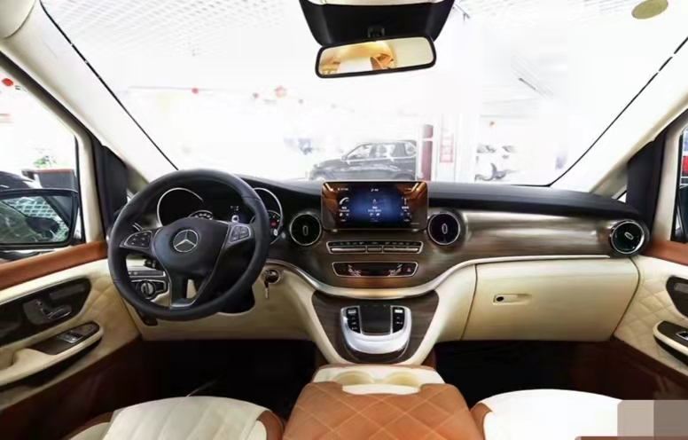 奔驰2021新款V260加长商务车 天津港保税区现车随时提