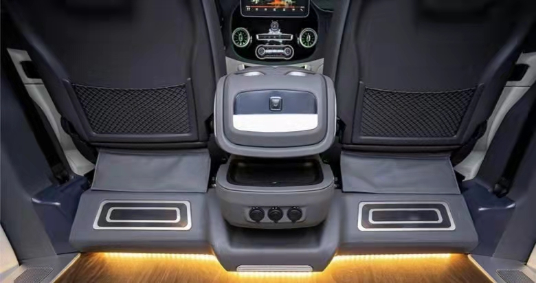 2021款威霆2.0商务七座商务车 天津港随时提车价优