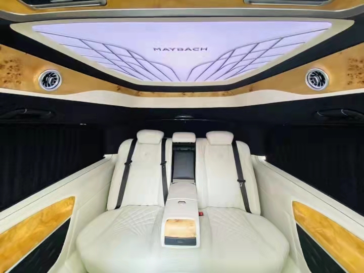 奔驰V260高顶双色改装迈巴赫版 天津港全国上牌价格钜惠